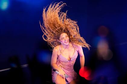 Shakira cancela concierto en Medellín por problemas con su escenario