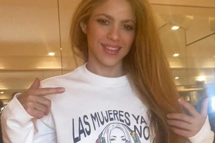 Shakira enseña la "sudadera de la venganza"
