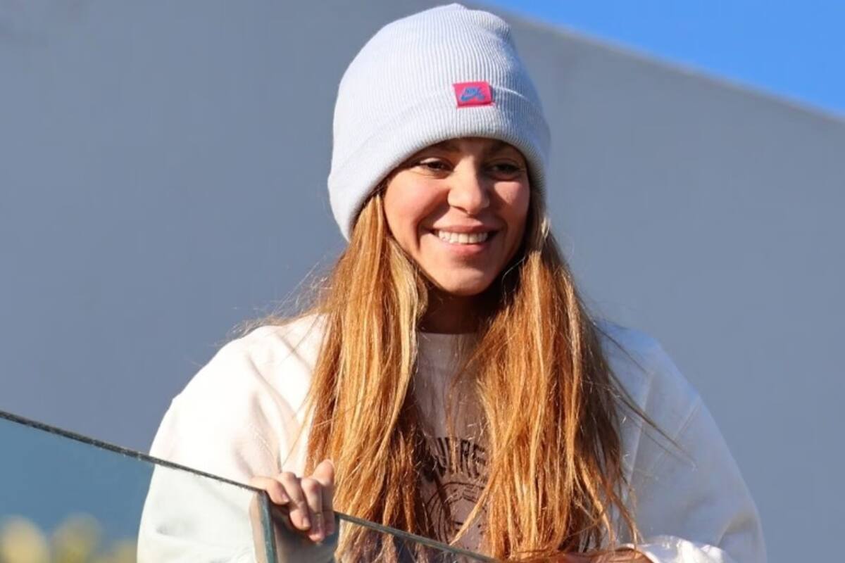 Shakira no tardó en hacerse presente luego de que Piqué publicara una fotografía junto a Clara Chía