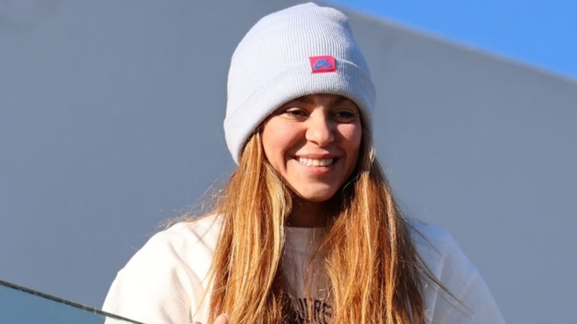 Shakira no tardó en hacerse presente luego de que Piqué publicara una fotografía junto a Clara Chía