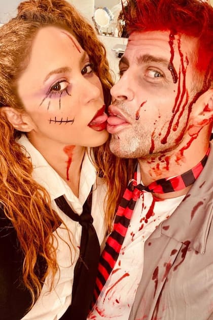 Shakira y Gerard Piqué eligieron disfraces a tono