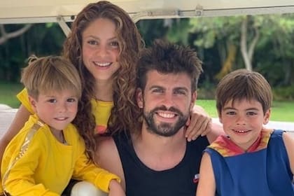 Shakira y Piqué junto a sus hijos: Milan y Sasha