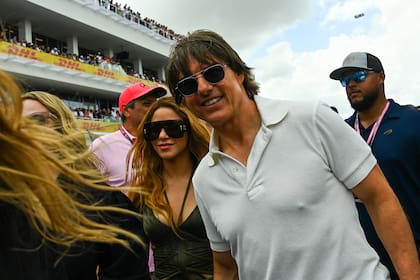 Shakira y Tom Cruise fueron vistos juntos durante el Gran Premio de la Fórmula 1 y despertaron sospechas de romance