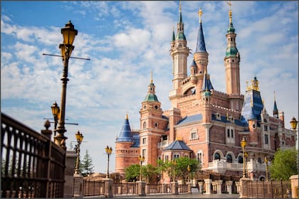 Shanghai Disneyland era el parque más grande de la empresa en todo el mundo en junio de 2025