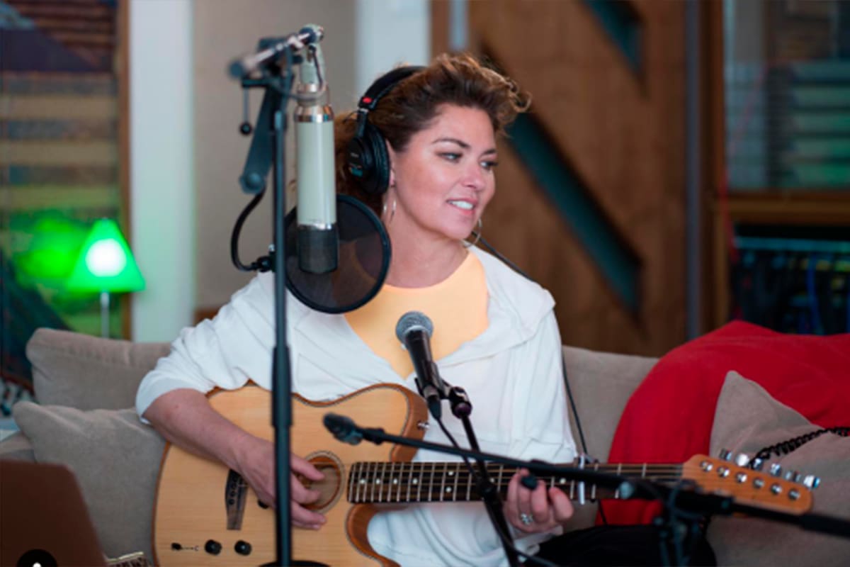 Shania Twain vivió una odisea hasta que le diagnosticaron la enfermedad de Lyme y fue sometida a una invasiva operación de garganta