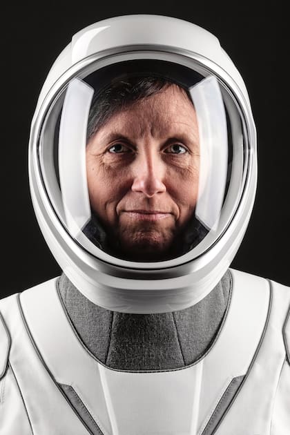 Shannon Walker integra la histórica Crew-1, primera misión comercial de la NASA; volverá a la Tierra en abril