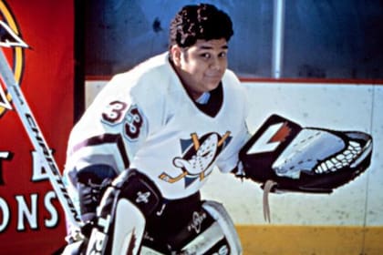 Shaun Weiss como Greg Goldberg en la saga The Mighty Ducks, saga que hizo millones en el cine