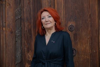 Sheila Cremaschi está condecorada por la Reina Isabel II de Inglaterra por su destacada labor cultural