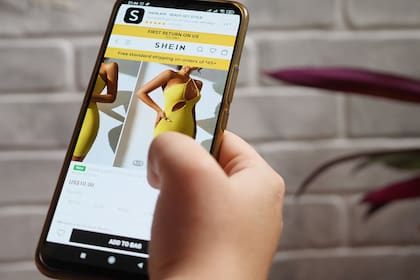 Shein está cambiando el comercio del fast fashion con su algoritmo predictivo.