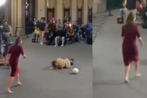 El video viral de una periodista que sufrió una caída al intentar atrapar una pelota lanzada por Sheinbaum