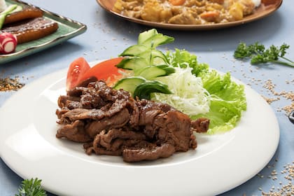 Shoga yaki; que son láminas de cerdo salteadas al wok