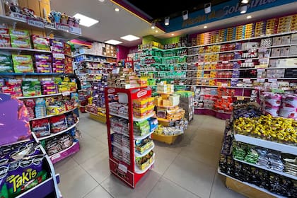 Si antes un lanzamiento podía permanecer años como novedad, hoy las empresas necesitan renovar su oferta en los kioscos de manera permanente para mantener el interés del consumidor