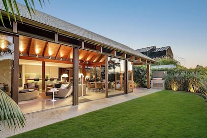 Si bien el CEO de la farmacéutica AstraZeneca es francés, tiene también nacionalidad australiana