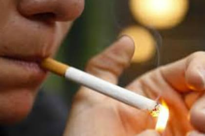 Si bien el consumo del cigarrillos descendió en la Argentina, las cifras relacionadas con las muertes por tabaquismo crecieron