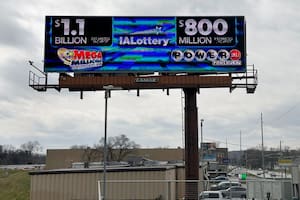 SI bien el Mega Millions es un juego de azar, hay números que aparecieron con más frecuencia que otros (Archivo AP Foto/Scott McFetridge)