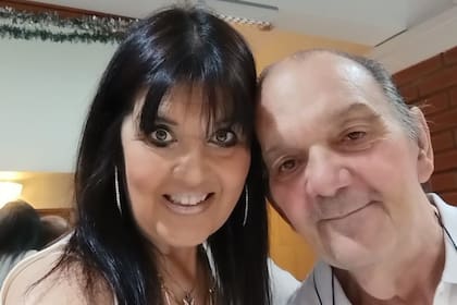 Si bien fue su segundo esposo, María Ángeles describe a Roberto como su otro gran sostén, junto a su madre
