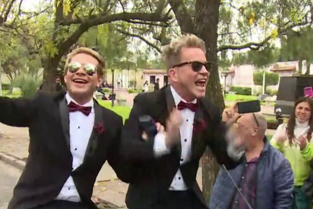 Si bien hubo un incidente, los mediáticos se casaron y se fueron en un auto descapotable a festejar.