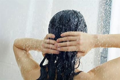 Si bien los dos horarios tienen beneficios, hay un mejor momento para bañarse.