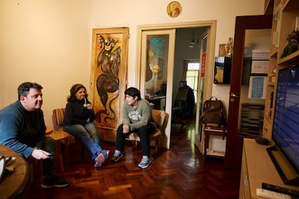 Si bien muchos quieren adoptar bebés, quienes adoptaron a los cinco hermanos desearon una gran familia