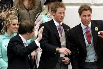 Si bien son sumamente prudentes, los hermanastros de los príncipes usualmente asisten a grandes eventos familiares