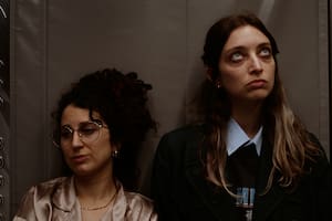 Una mirada aguda entre el humor y una reflexión sobre nuestro tiempo