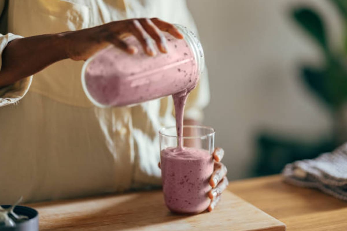 Si el objetivo es desarrollar masa muscular, el consumo de proteína es clave para lograrlo