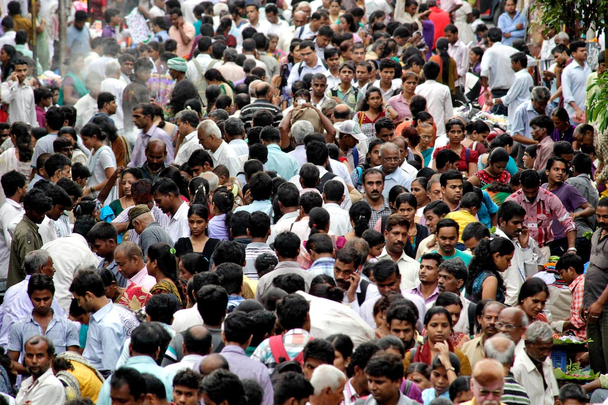 Si en la década de 2080 la población alcanza los 10.000 millones y luego comienza a disminuir, después de 2100 seguiría por encima de los 8000 millones actuales