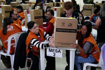 Si fuera un candidato, el voto nulo sería el tercero con más respaldo en Ecuador: "No les creo