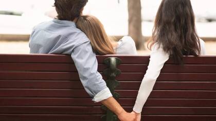 Si hay sábanas de por medio, el chisme cobra otra categoría. Foto: iStock