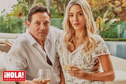 “Si la pandemia lo permite, en febrero vamos a hacer una bendición católica y una fiesta para 200 personas en la Argentina”, revela Cristina.