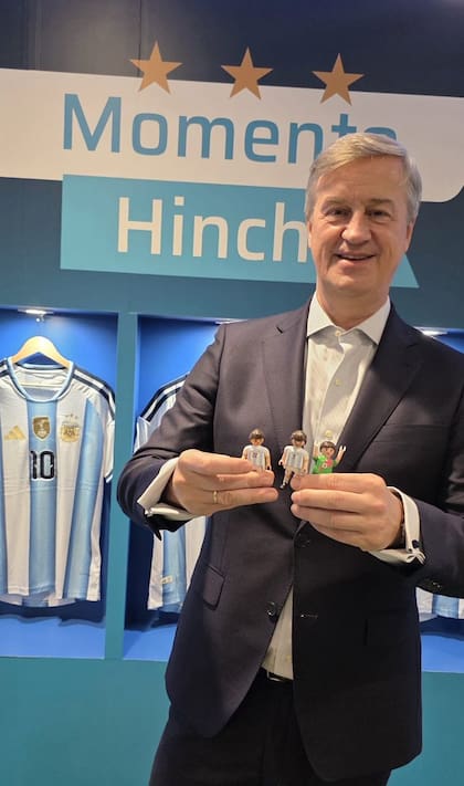 "Si la UE tuviera su propio equipo en el Mundial…¿qué jugadores lo integrarían?", preguntó el embajador de Unión Europea, Erik Høeg, en sus redes sociales