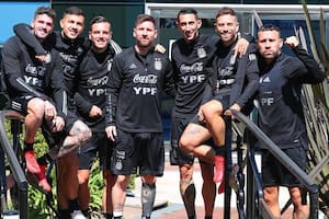 Si la unión hace la fuerza, la selección se siente muy poderosa: De Paul, Paredes, Lo Celso, Messi, Di María, ‘Papu’ Gómez y Otamendi, la armada albiceleste