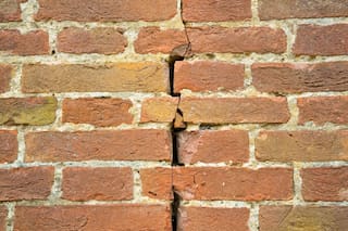 Las 5 señales que revelan que una fisura tras un terremoto es grave