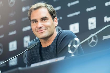 Si llega a la final del torneo alemán, Federer volverá a la cima