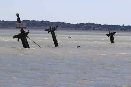 Si los mástiles del SS Richard Montgomery colapsan podrían provocar una explosión