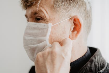 “Si no tienen auto, es mejor que tomen colectivos”, recomienda la ex directora del Instituto Nacional del Cáncer para quienes deban asistir a tratamientos oncológicos. Los pacientes con cáncer no tienen más riesgo de contagio del COVID-19 que la población general.