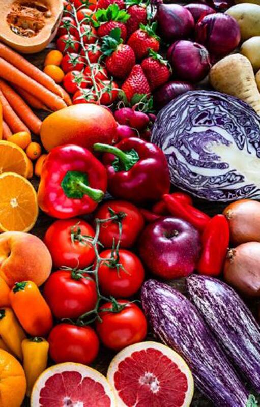 El colesterol es un lípido esencial que se debe mantener en equilibrio para prevenir las patologías cardíacas; una dieta de frutas y verduras de hojas verdes ayudan a disminuirlo