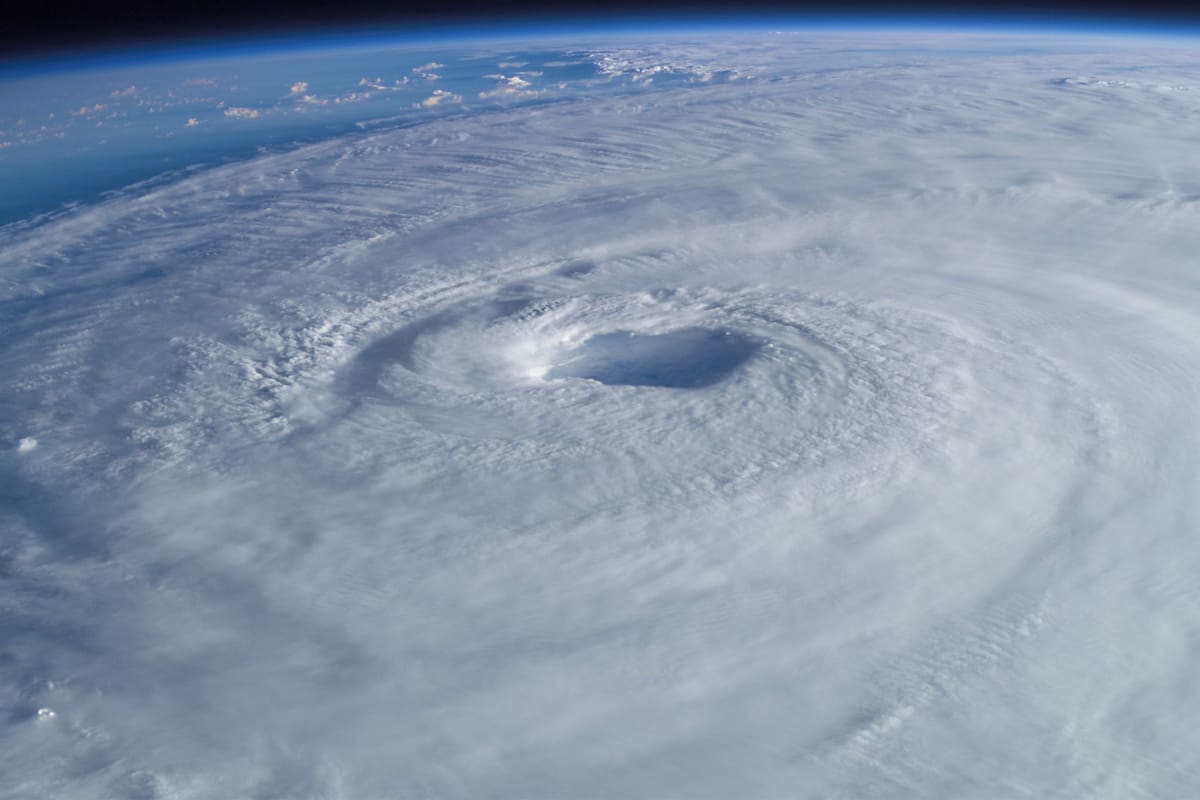 Si se mantienen las condiciones actuales, el sistema podría ser depresión tropical a mediados de semana, aunque aún no amenaza costas