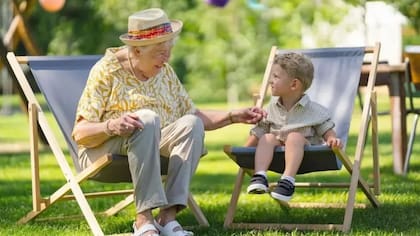 Si tenés entre 85 y 89 años, la puntuación media en la prueba de sentarse y levantarse es ocho.
