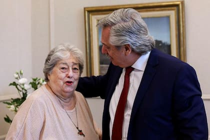 Hebe de Bonafini con Alberto Fernández, a quien criticó públicamente