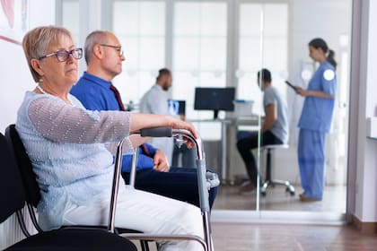 Si un beneficiario de Medicaid en Florida no renovó a tiempo, puede solicitar su reinscripción hasta 90 días después de la baja y, si es aprobado, recuperará la cobertura desde la fecha original de cancelación