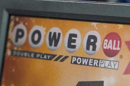 Si un jugador acierta los números de las cinco bolas blancas y de la roja Powerball, se convierte en ganador del premio mayor
