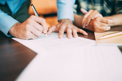 Si una persona de Virgo presta dinero, seguramente haga firmar al otro un contrato donde quede bien explícito las condiciones del préstamo