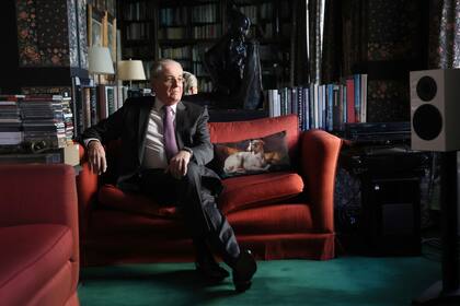 "Si uno no aprecia de verdad el significado y la importancia que tiene la cultura para aspirar a una sociedad armónica donde se privilegie el intelecto, estamos en un problema serio", dice Luis Alberto Erize