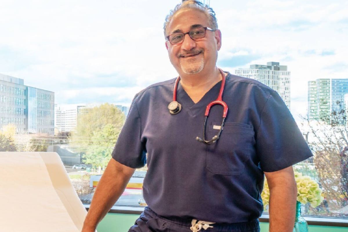 Siavash Sobhani se enteró a los 61 años que no tenía derecho a la ciudadanía estadounidense