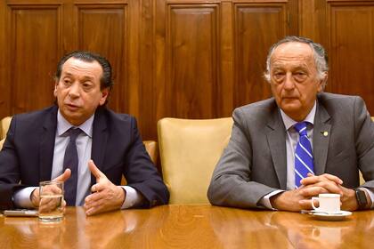 Sica y Acevedo, en la reunión con la prensa