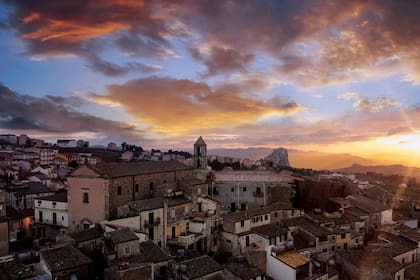 Sicilia, la isla que está en el sur de Italia, tiene un déficit de profesionales médicos