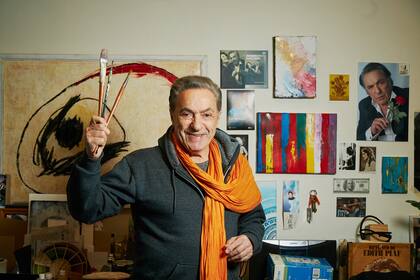 "Siempre me gustó pintar, pero lo hacía en las pausas que me permitía el trabajo. Y cuando apareció la pandemia dije “pintemos porque va a ser la salvación”. Fue una época en la que aproveché a producir mucho. Ahora tengo menos tiempo porque el compromiso con el teatro, por supuesto, está por encima de todo"