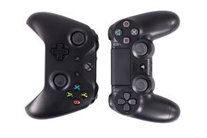 Microsoft confirma que se vendieron casi el doble de consolas PlayStation 4 que de Xbox One