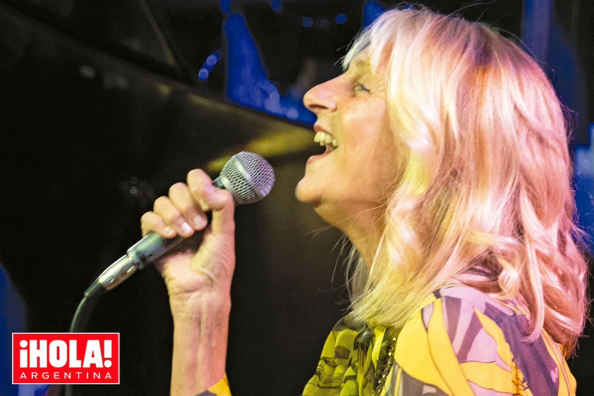 “Siento mucho orgullo por mamá. A los 77 años canta y baila con magia y gracia", expresó su hija Nieves Zuberbühler en redes